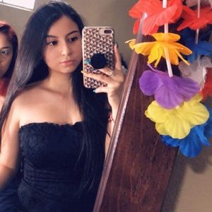 Meet your Posher, Alejandra